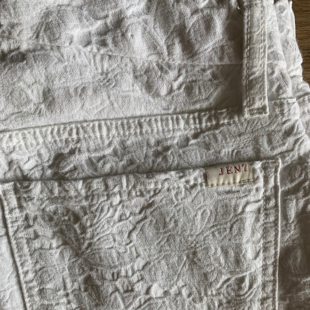 JEN7 White Ankle Skinny Pants